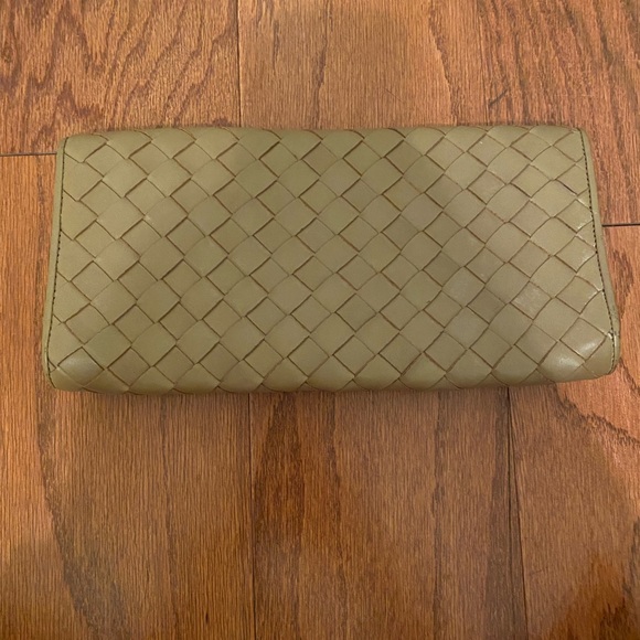 Michael Kors clutch - Picture 3 of 3